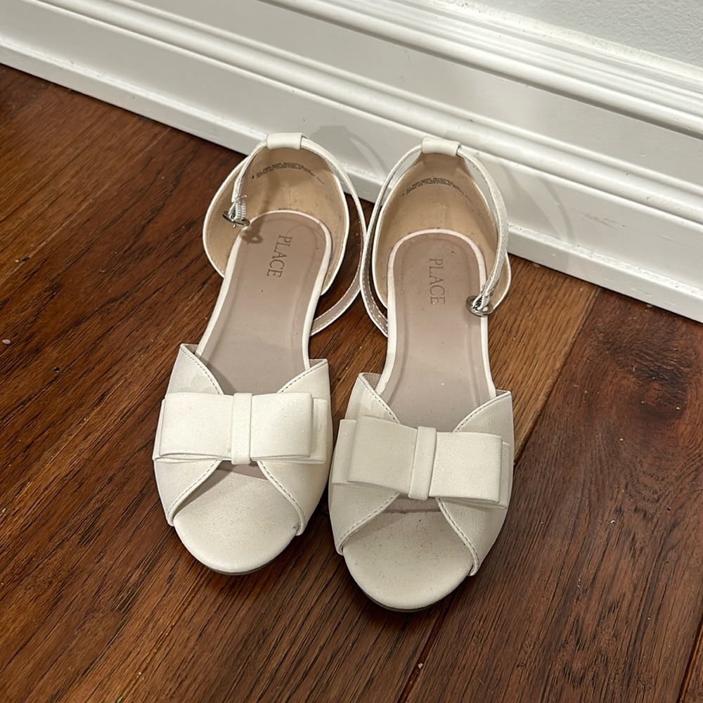Size 4 girls shoes
